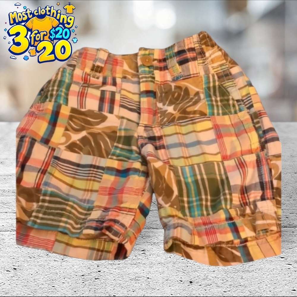 Gap shorts for boys size 5.